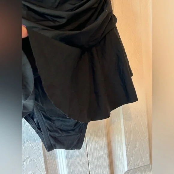 Clavin Klein one piece black bathing suit - size 8 - Picture 4 of 8